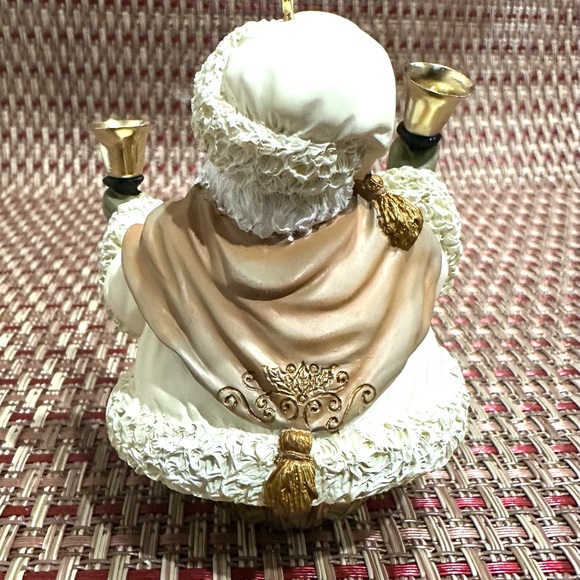 Hallmark Christmas ornament - Picture 3 of 11